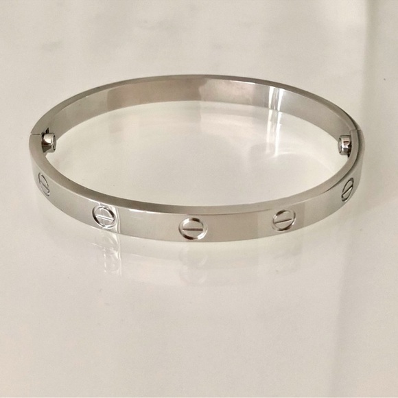 Clip On Love Screw Bangle Bracelet in Silver
